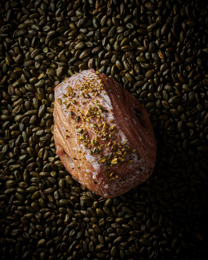 PAIN AU CHOCOLAT PISTACHIO